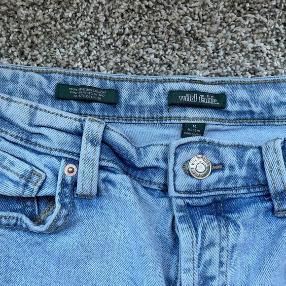Wild Fable 90’s high rise straight size 10 gently used acid wash - Picture 3 of 5